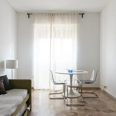 San Siro Stadium - Youhosty Mediolan