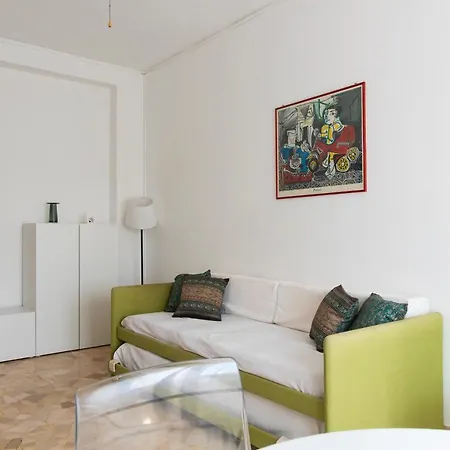 San Siro Stadium - Youhosty * Milaan